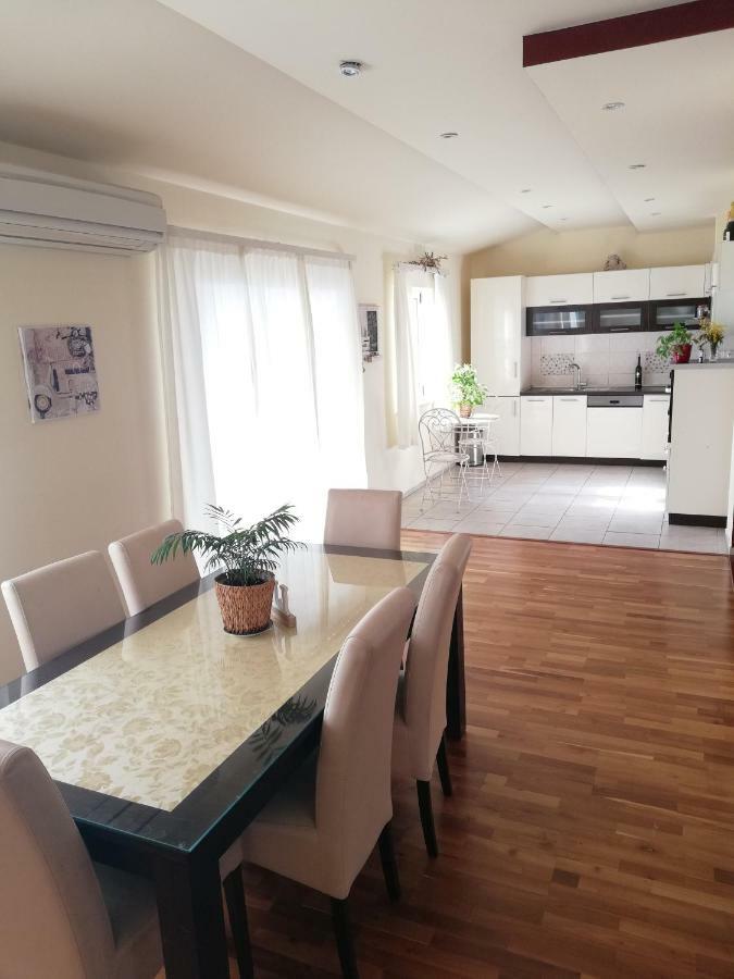 Apartment Bluebay 두기라트 외부 사진